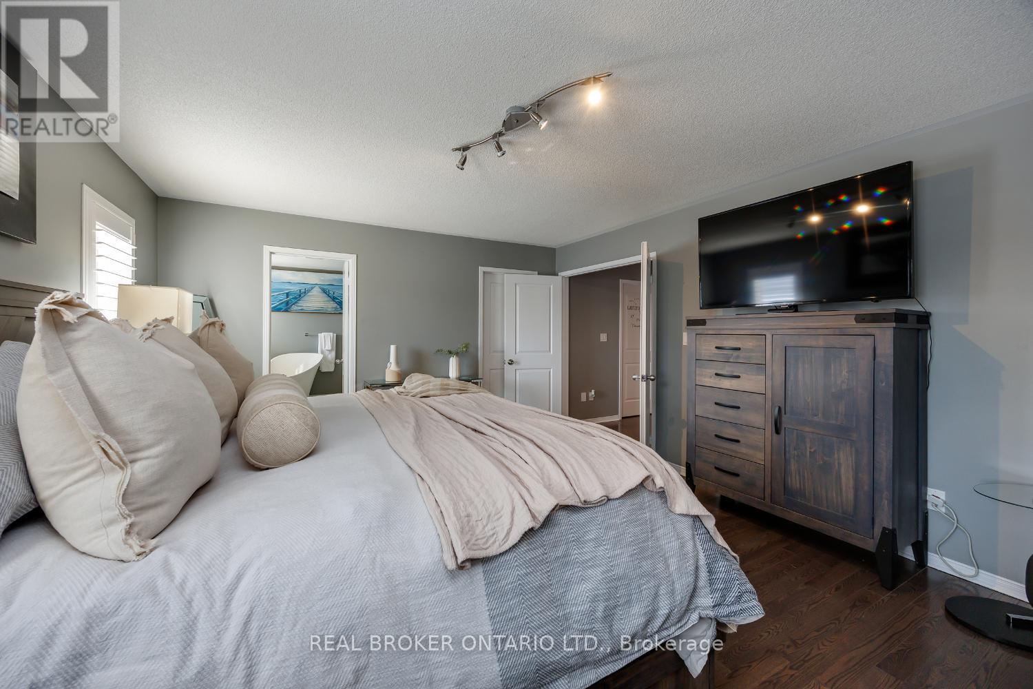 39 Harvey Jones Avenue, Clarington, Ontario  L1C 0L9 - Photo 22 - E12871968