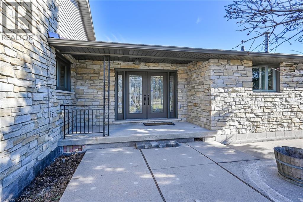 233 Green Mountain Road E, Stoney Creek, Ontario  L8J 2Z5 - Photo 4 - 40811506