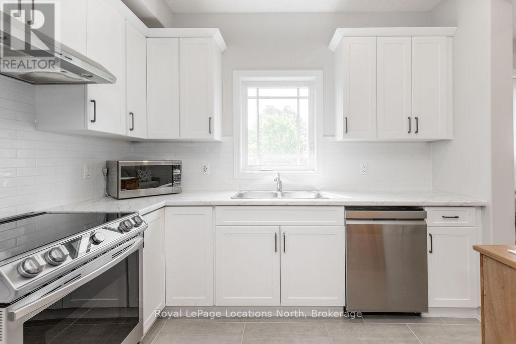 37 Shipley Avenue, Collingwood, Ontario  L9Y 5M6 - Photo 7 - S12871954