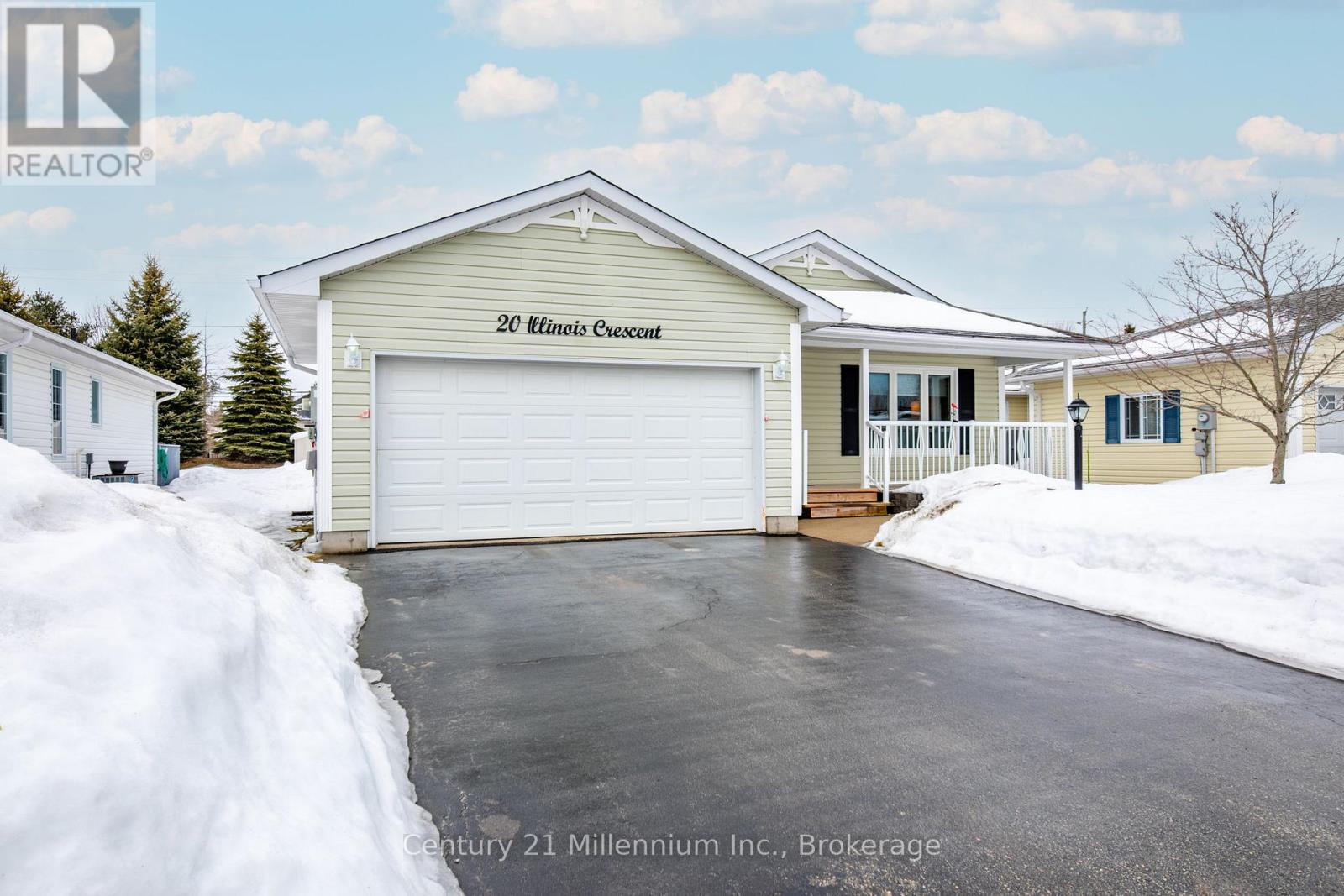 20 Illinois Crescent, Wasaga Beach, Ontario  L9Z 3A8 - Photo 2 - S12872042