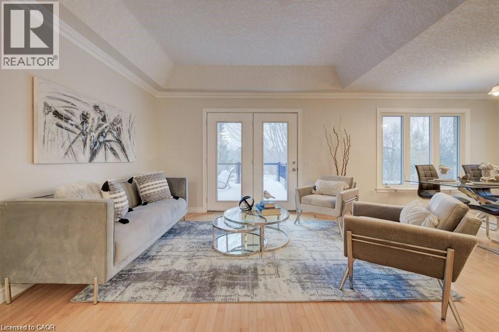 670 Salzburg Drive, Waterloo, Ontario  N2V 2N8 - Photo 11 - 40799848