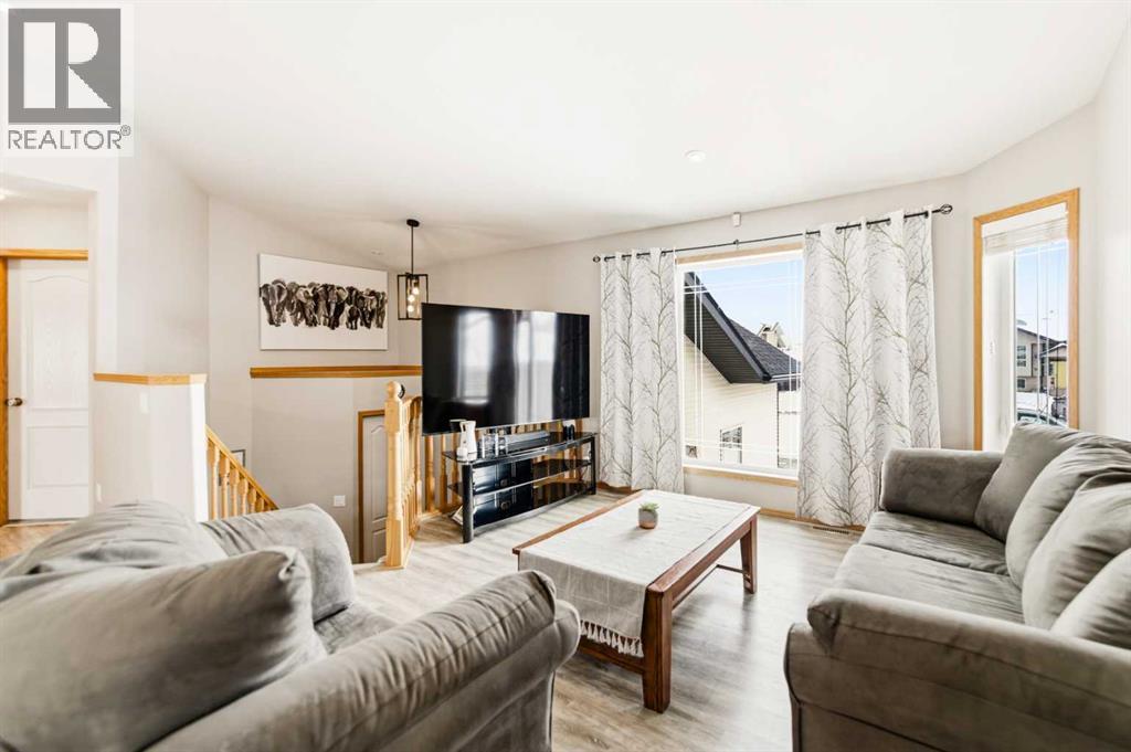 22 Mcdougall Close, Penhold, Alberta  T0M 1R0 - Photo 10 - A2290734