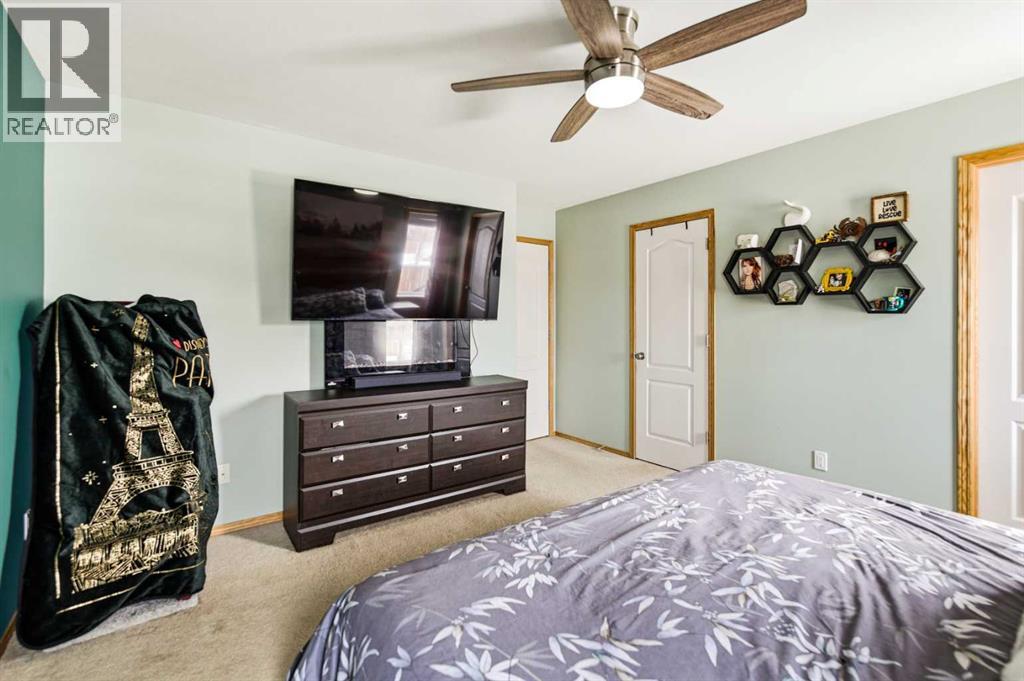 22 Mcdougall Close, Penhold, Alberta  T0M 1R0 - Photo 24 - A2290734