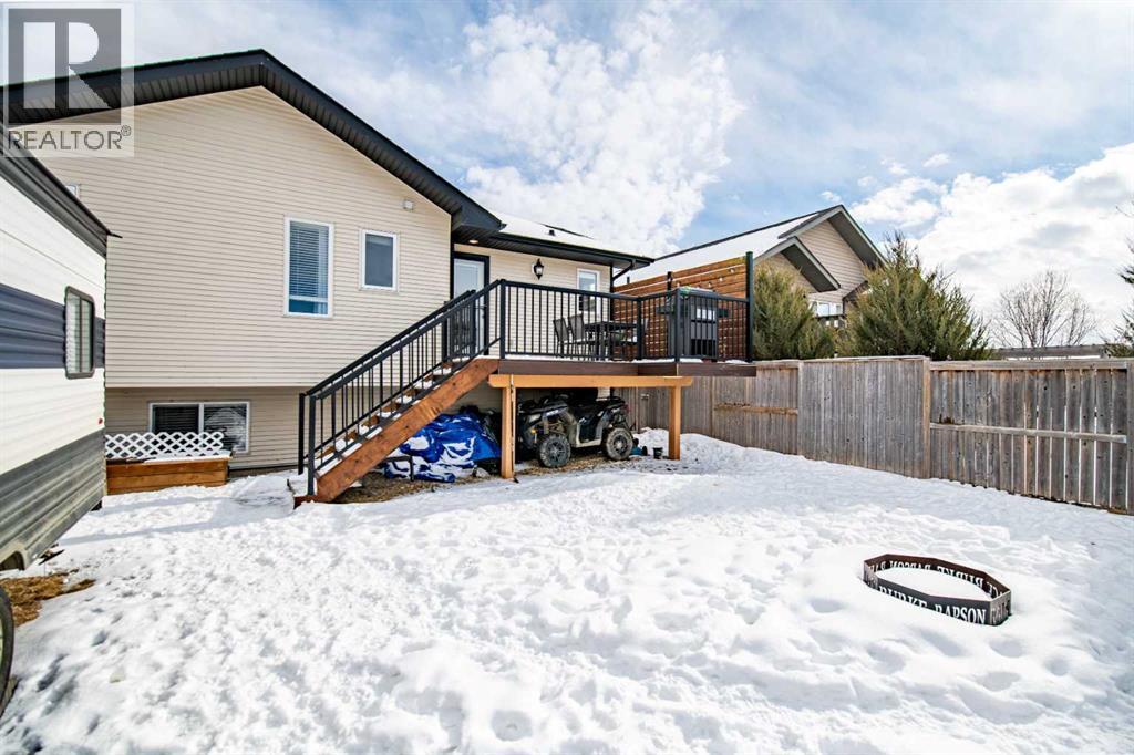 22 Mcdougall Close, Penhold, Alberta  T0M 1R0 - Photo 48 - A2290734