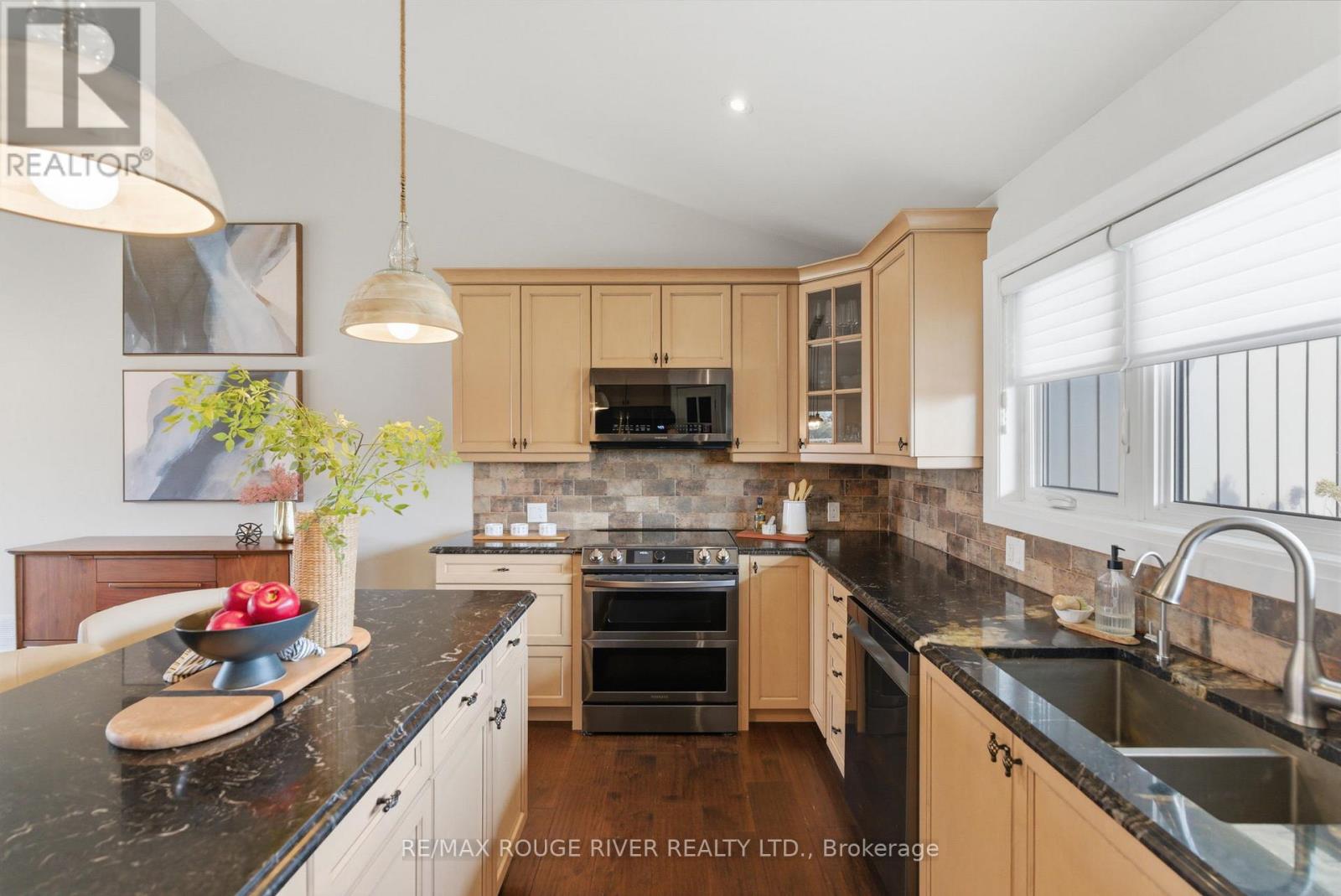 660 Hayes Line, Cavan Monaghan (Cavan Twp), Ontario  K0L 2W0 - Photo 17 - X12871908