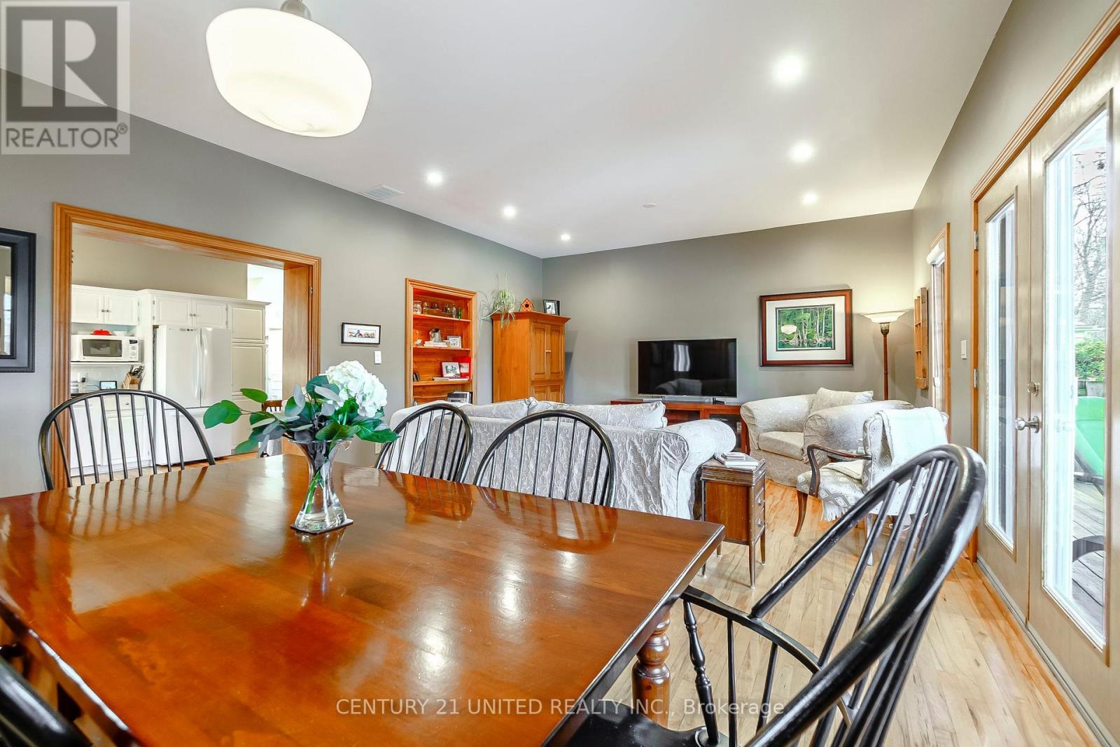 558 Gilmour Street, Peterborough, Ontario  K9H 2K2 - Photo 10 - X12872012