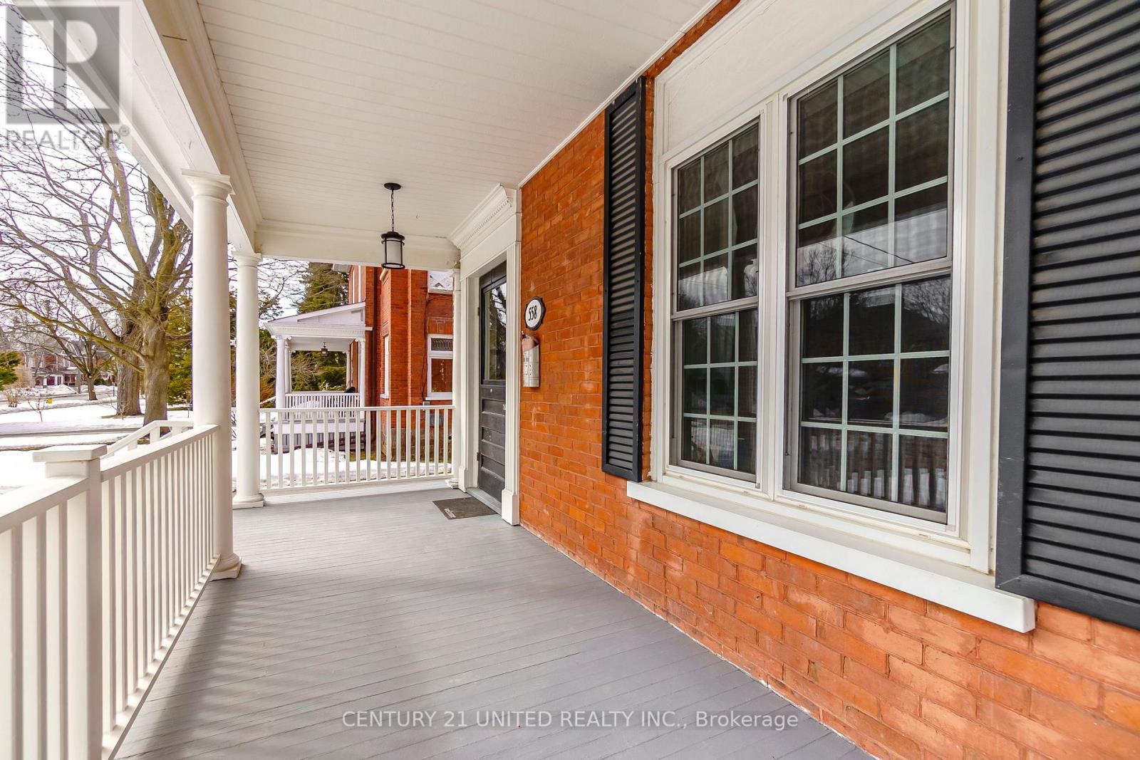 558 Gilmour Street, Peterborough, Ontario  K9H 2K2 - Photo 2 - X12872012