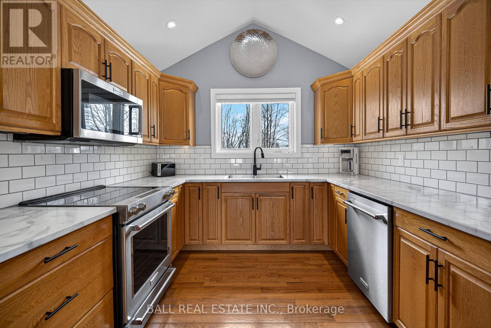 35 Applewood Drive, Trent Hills (Campbellford), Ontario  K0L 1L0 - Photo 12 - X12872076