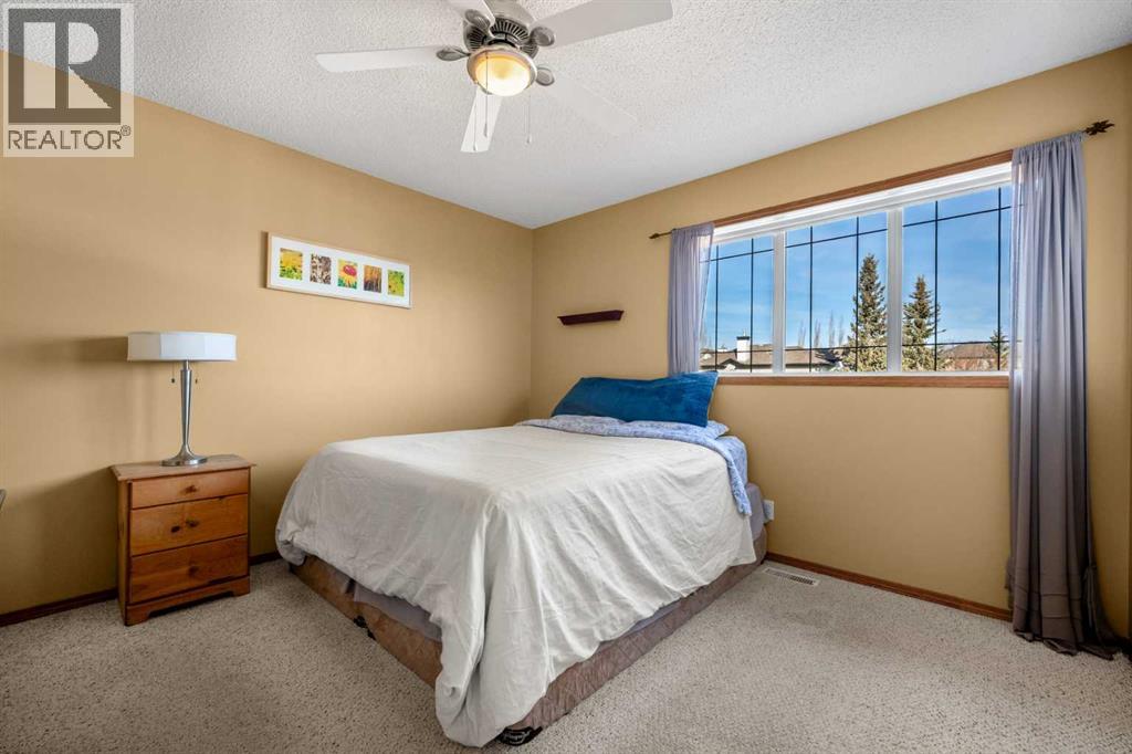 132 Bow Ridge Drive, Cochrane, Alberta  T4C 1V8 - Photo 13 - A2282061