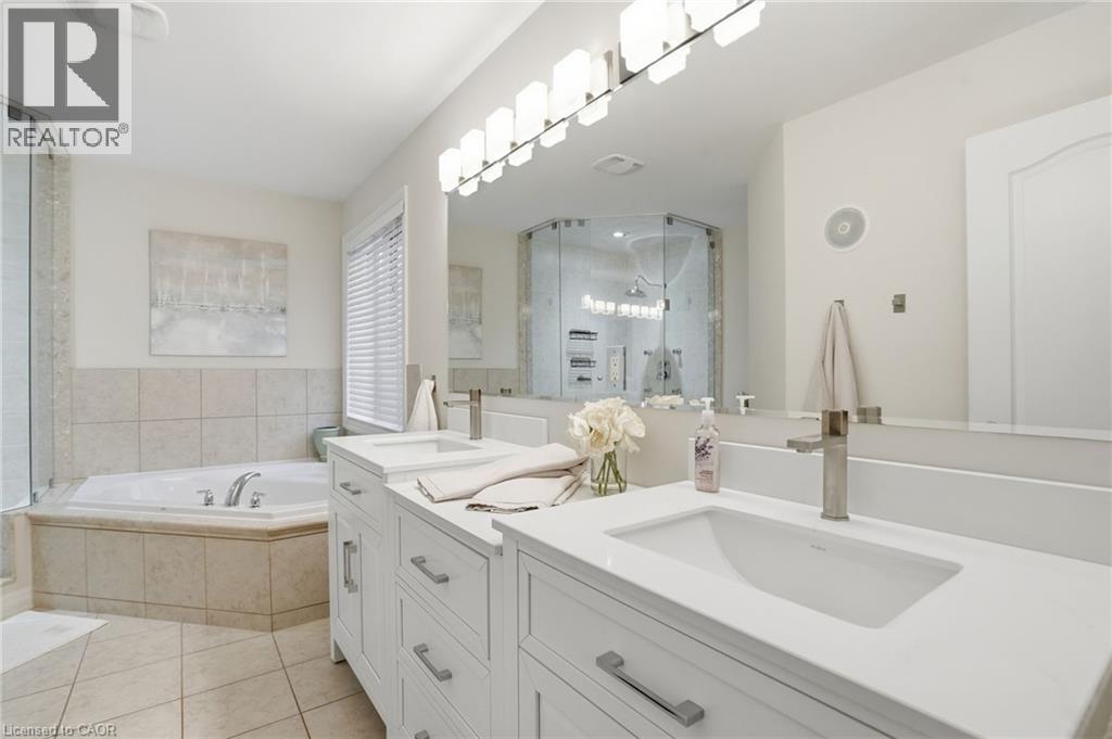 241 Montreal Circle, Stoney Creek, Ontario  L8E 0C6 - Photo 27 - 40806772