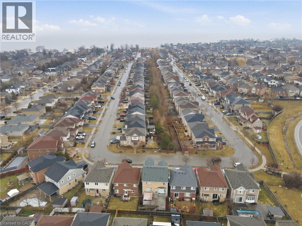 241 Montreal Circle, Stoney Creek, Ontario  L8E 0C6 - Photo 49 - 40806772