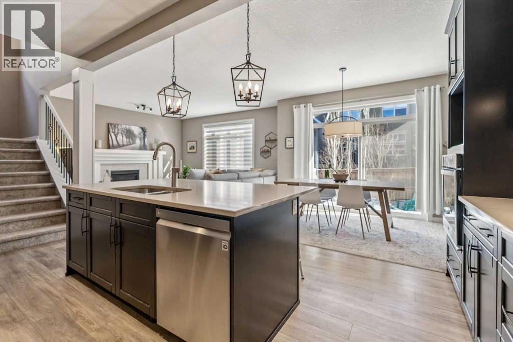 21 Riviera Point, Cochrane, Alberta  T4C 0Y6 - Photo 3 - A2288432