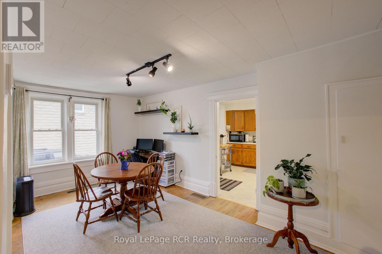 161 Tucker Street, Wellington North, Ontario  N0G 1A0 - Photo 13 - X12872100