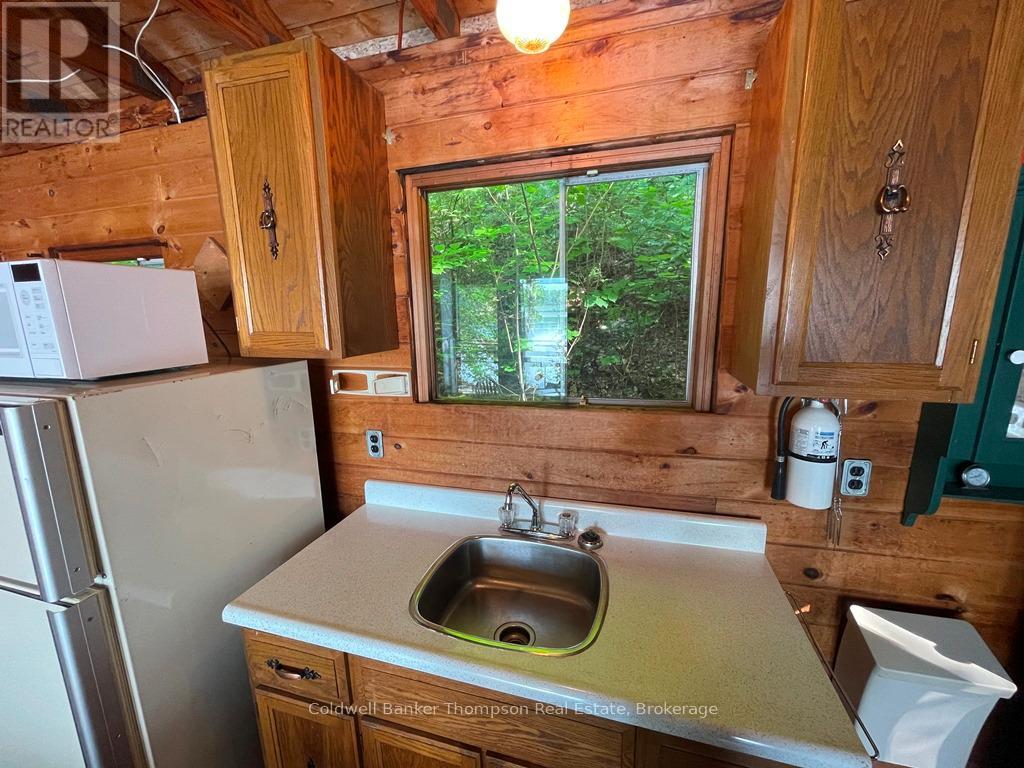 19wa Pool Lake, Strong, Ontario  P0A 1Z0 - Photo 12 - X12872126