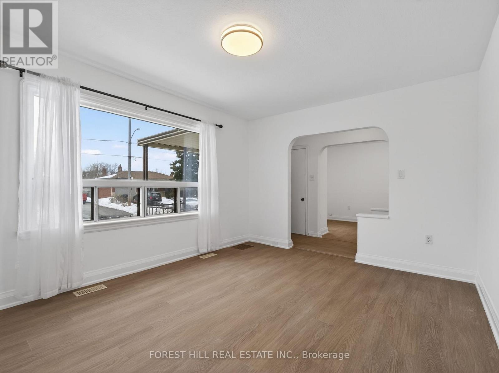 160 Pleasant Avenue, Toronto, Ontario  M2M 1M3 - Photo 2 - C12871932