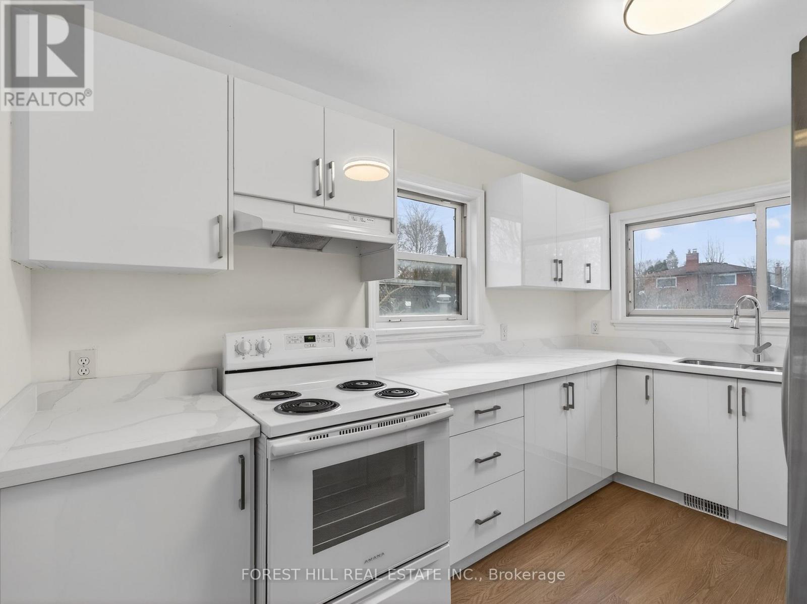 160 Pleasant Avenue, Toronto, Ontario  M2M 1M3 - Photo 8 - C12871932