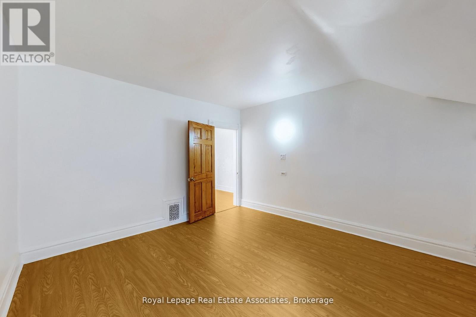 143 Seaton Street, Toronto, Ontario  M5A 2T2 - Photo 42 - C12872052