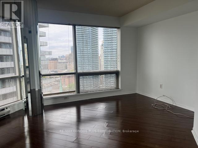 2515 - 1001 Bay Street, Toronto, Ontario  M5S 3A6 - Photo 12 - C12872116