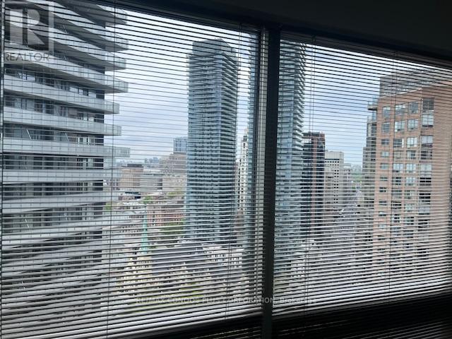 2515 - 1001 Bay Street, Toronto, Ontario  M5S 3A6 - Photo 17 - C12872116