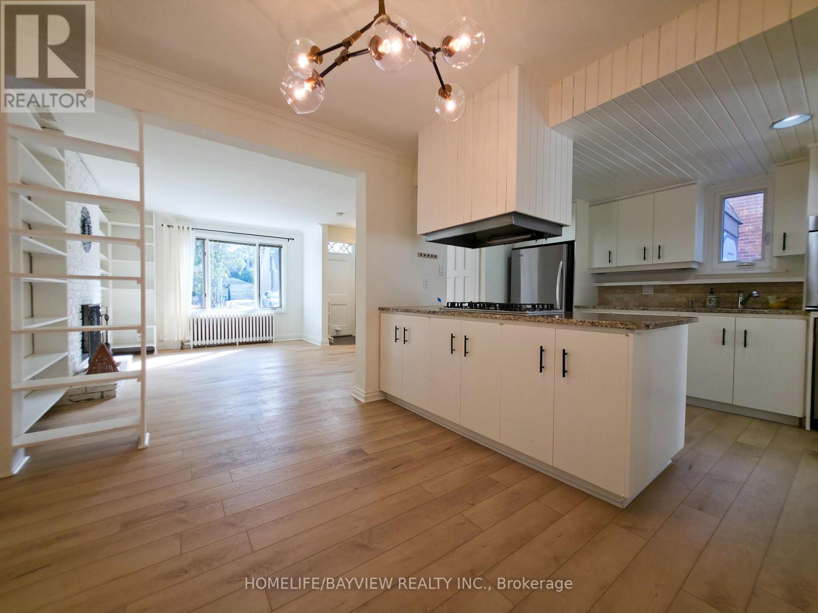 46 Fairfield Road, Toronto, Ontario  M4P 1T2 - Photo 8 - C12872124