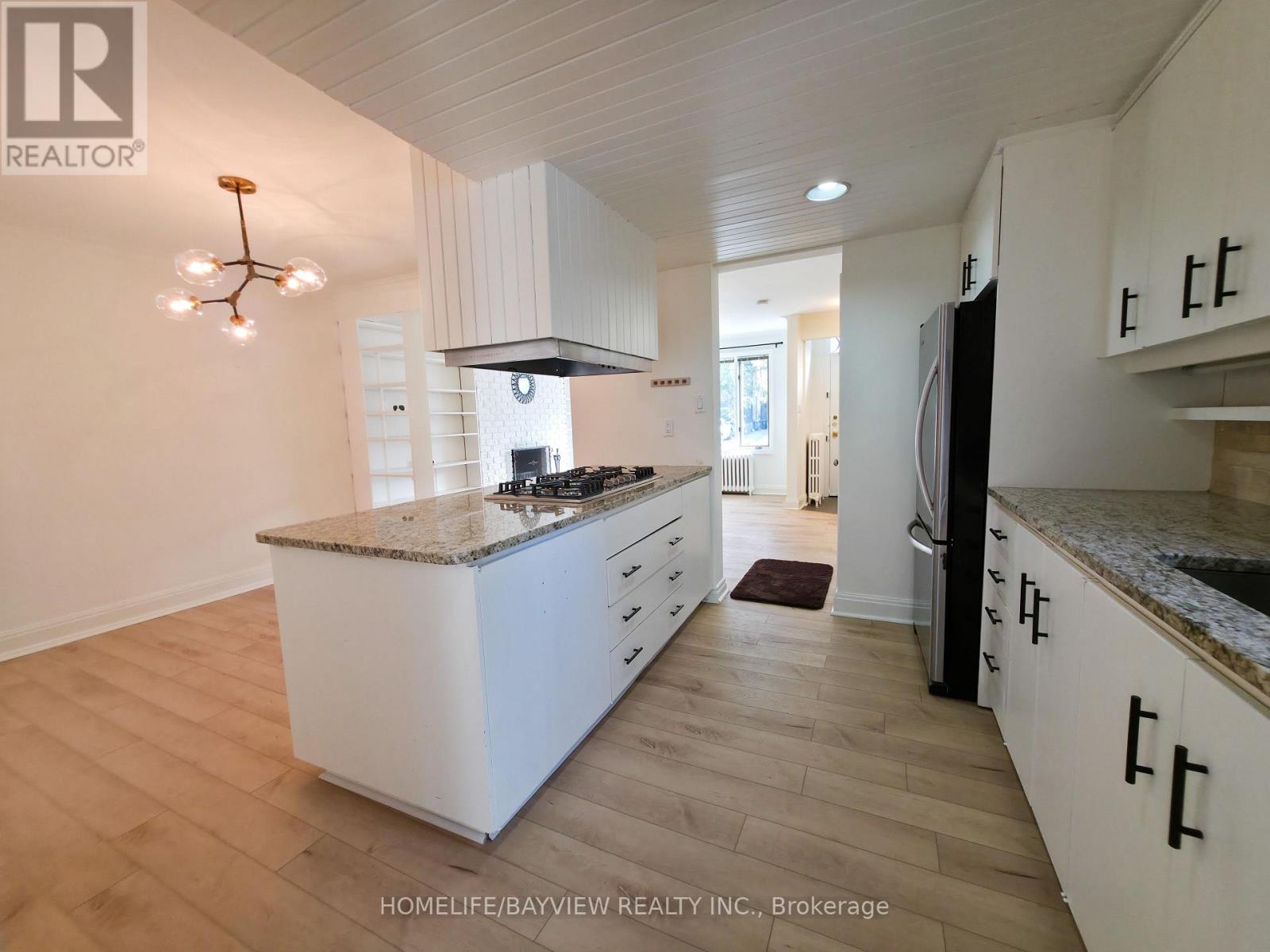 46 Fairfield Road, Toronto, Ontario  M4P 1T2 - Photo 9 - C12872124