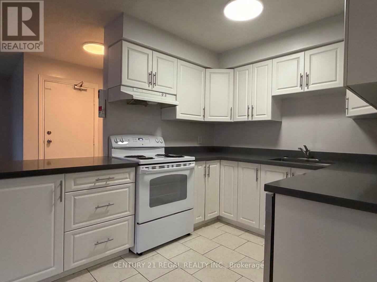 Upper Level - 47 Elgin Street E, Oshawa (O'neill), Ontario  L1G 1S9 - Photo 3 - E12871874