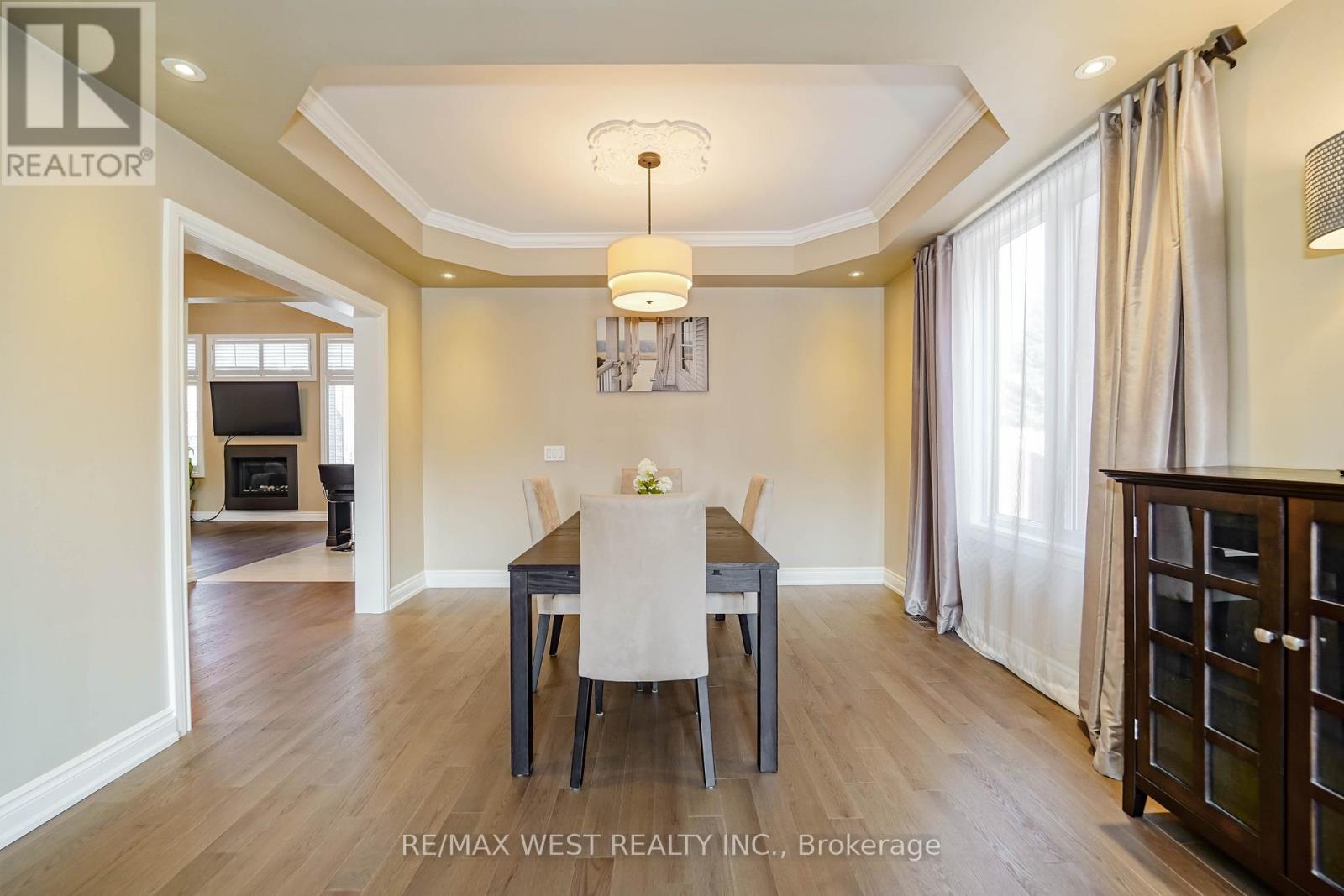 181 Thicket Crescent, Pickering (Highbush), Ontario  L1V 6S8 - Photo 5 - E12872026