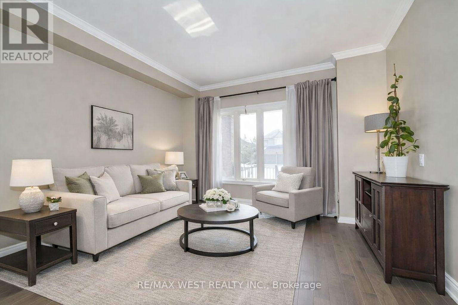 181 Thicket Crescent, Pickering (Highbush), Ontario  L1V 6S8 - Photo 6 - E12872026