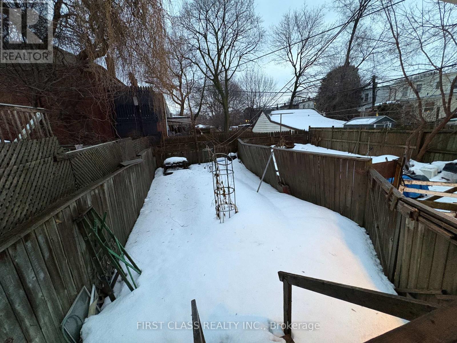 2471 Gerrard Street E, Toronto (East End-Danforth), Ontario  M4E 2G3 - Photo 10 - E12872036