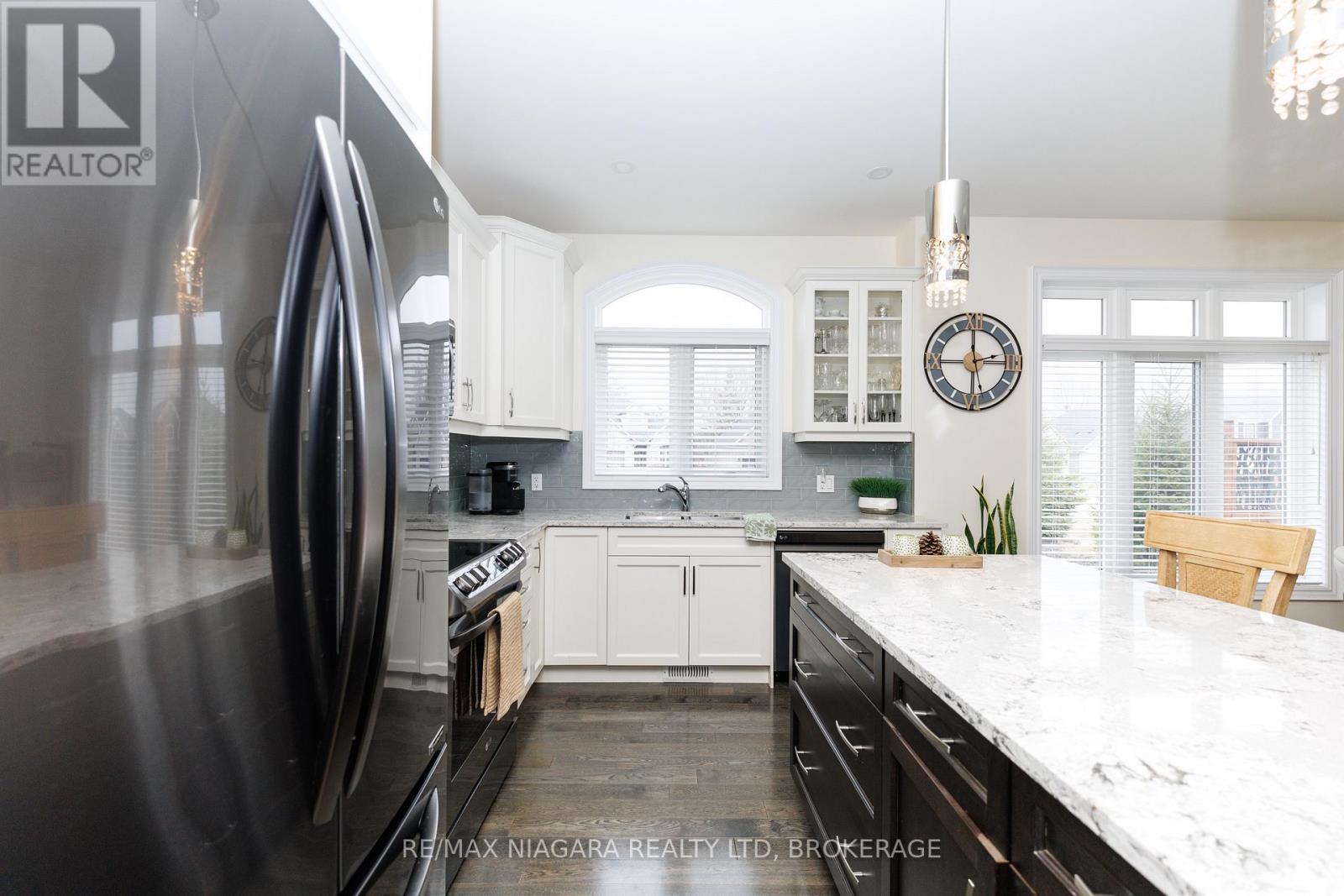 4049 Village Creek Drive, Fort Erie, Ontario  L0S 1S0 - Photo 14 - X12871982