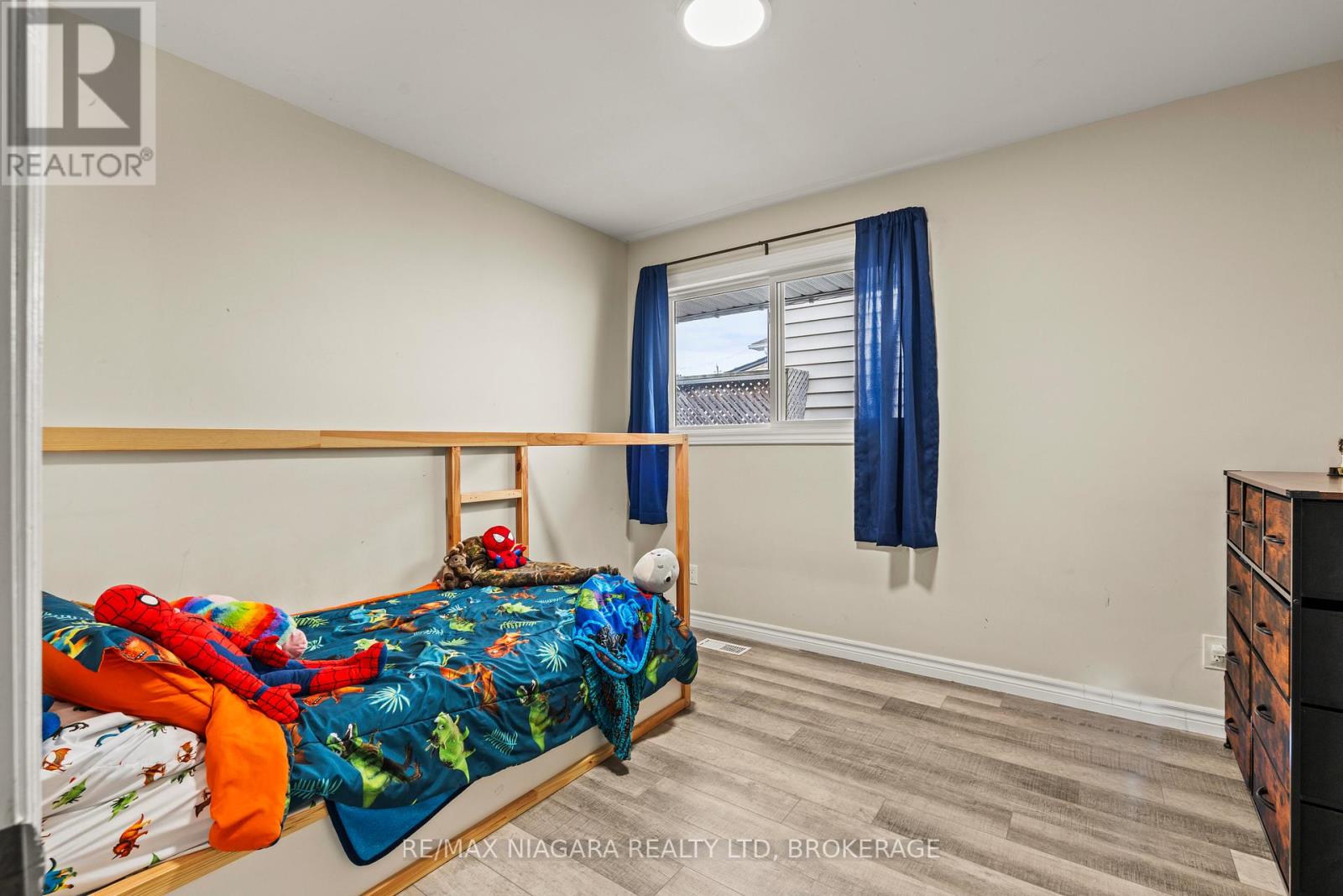 447 David Street, Welland, Ontario  L3B 2B7 - Photo 9 - X12872088