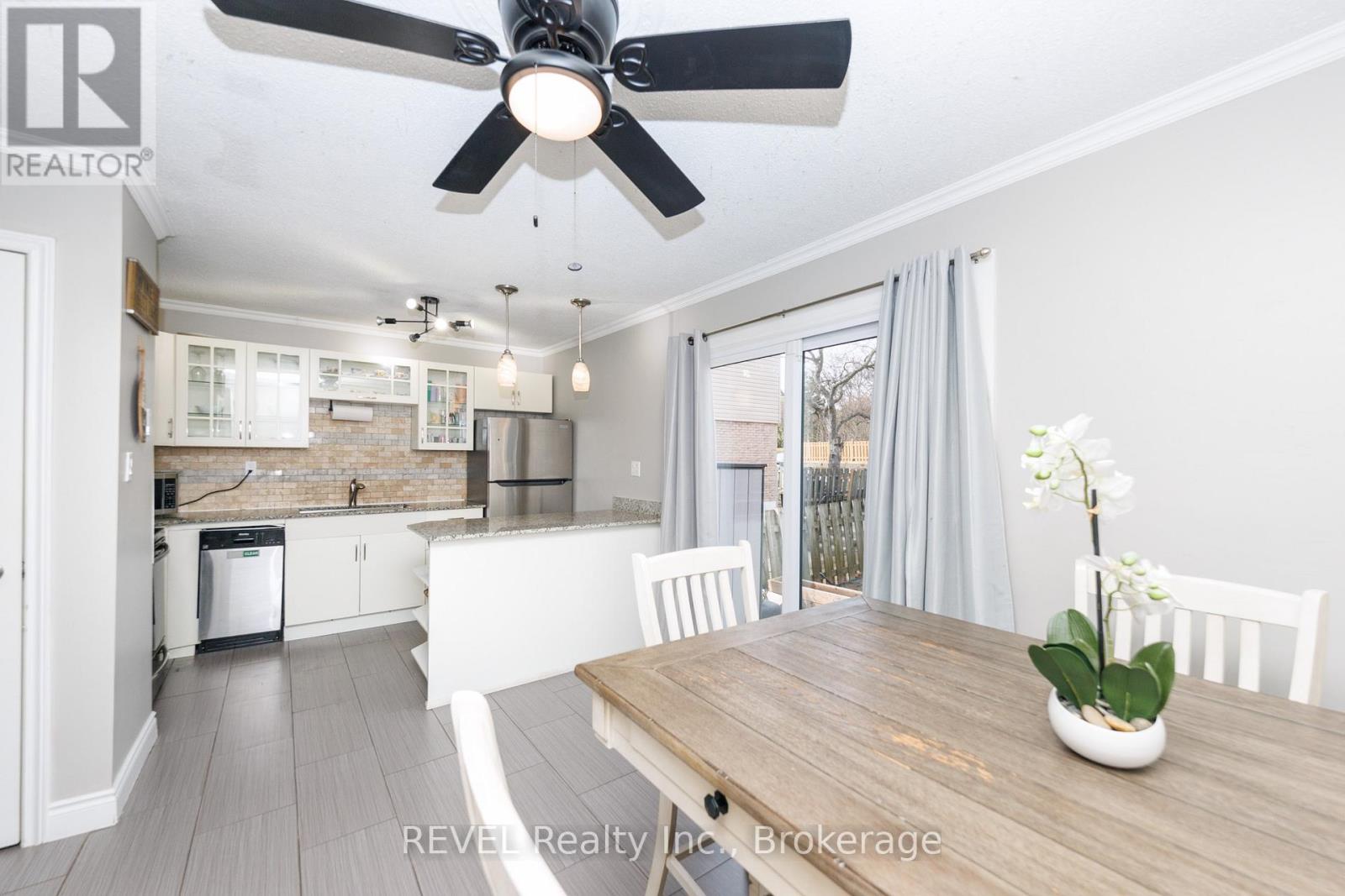 43 - 1300 Upper Ottawa Street, Hamilton (Quinndale), Ontario  L8W 1M8 - Photo 4 - X12872148