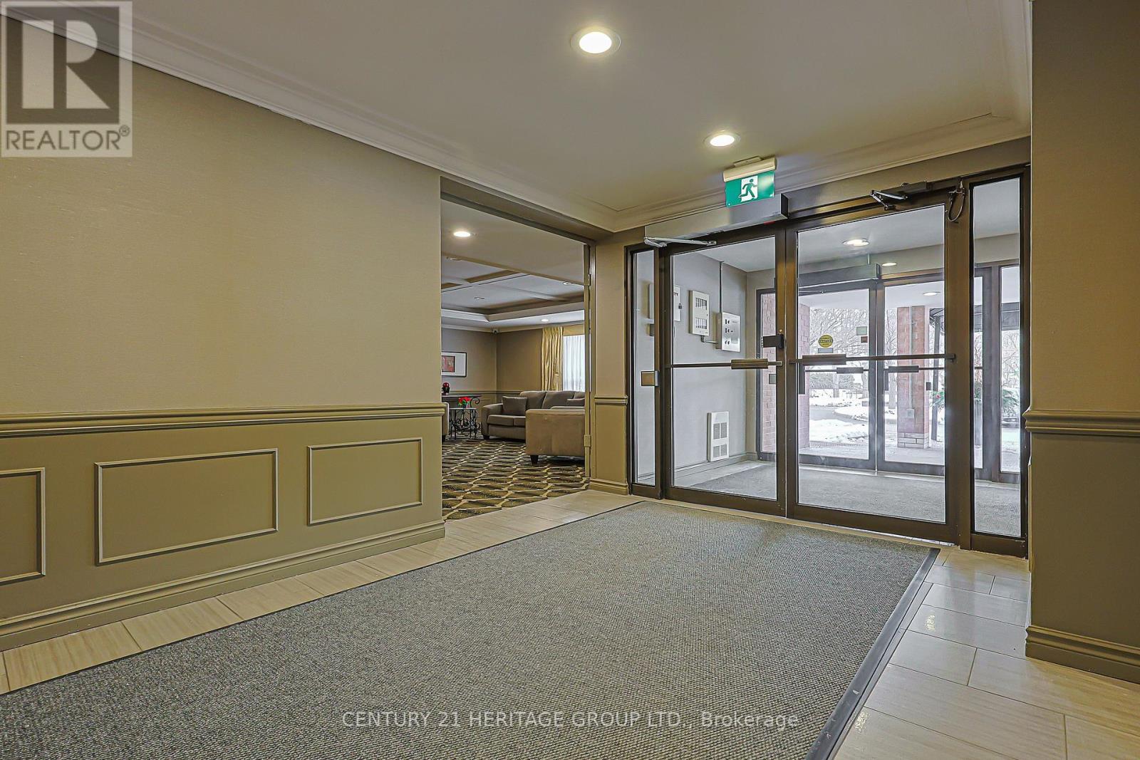 227 - 155 Main Street N, Newmarket (Bristol-London), Ontario  L3Y 8C2 - Photo 7 - N12871926