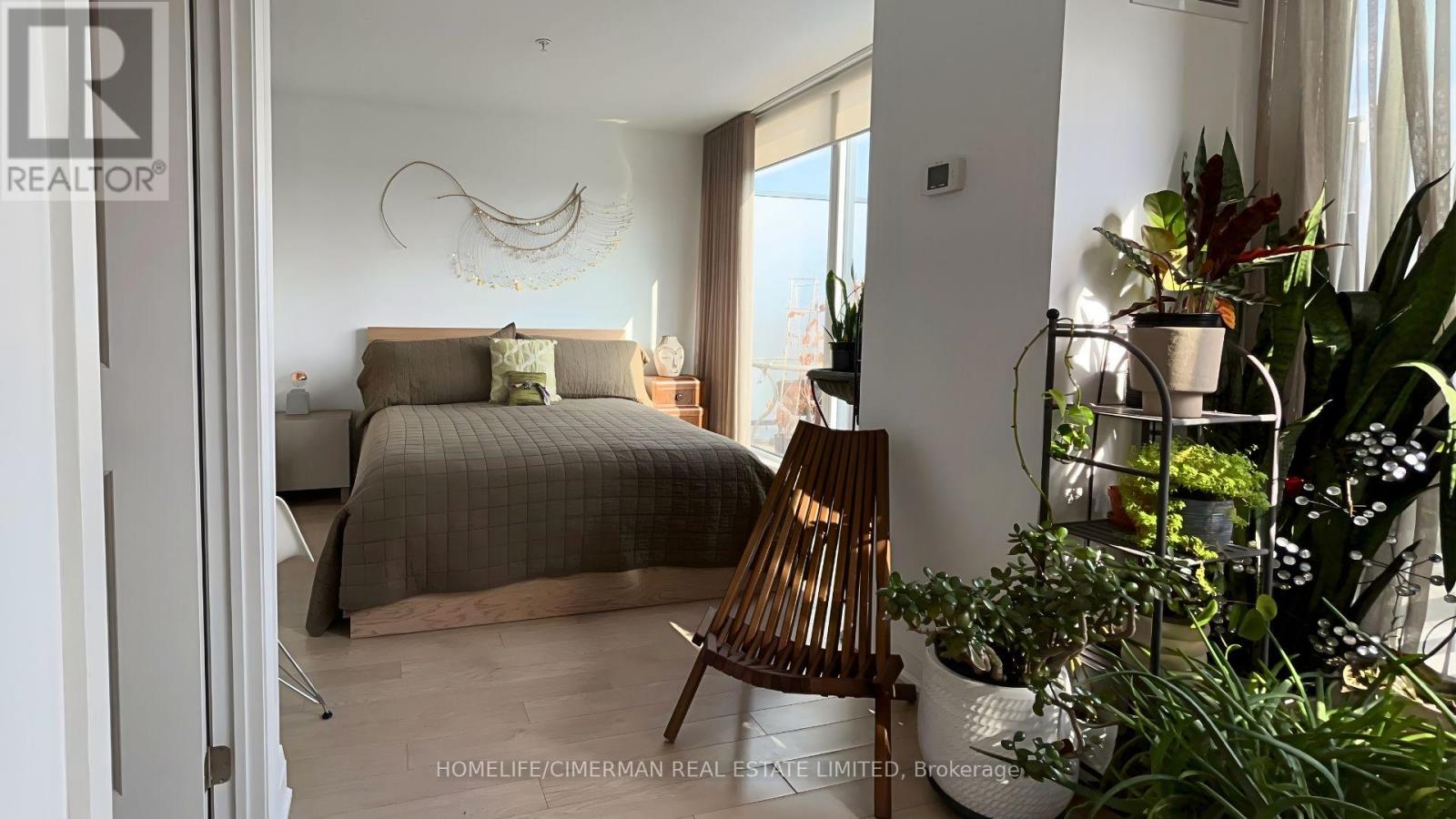 118 - 12 Woodstream Boulevard, Vaughan (Vaughan Grove), Ontario  L4L 8C3 - Photo 10 - N12871984