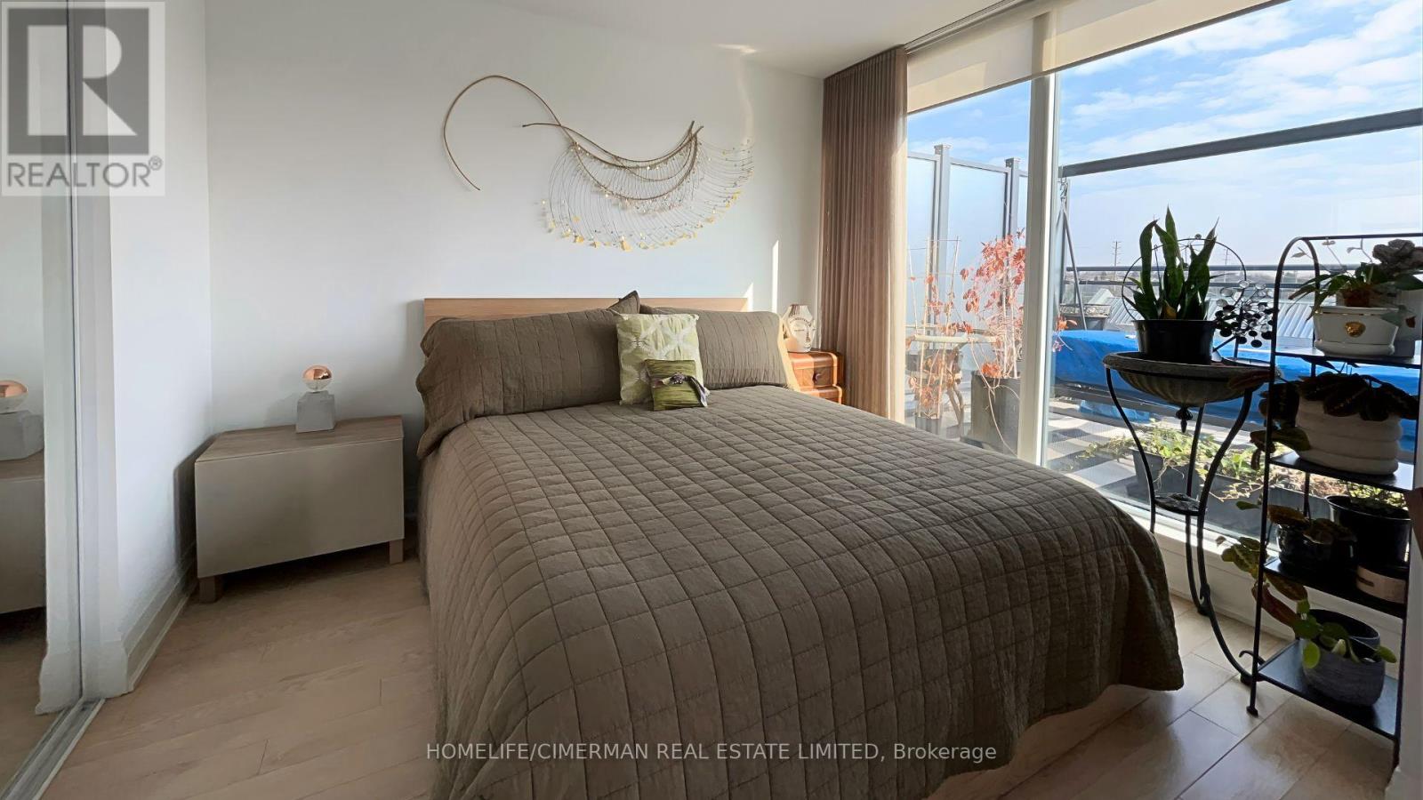 118 - 12 Woodstream Boulevard, Vaughan (Vaughan Grove), Ontario  L4L 8C3 - Photo 11 - N12871984