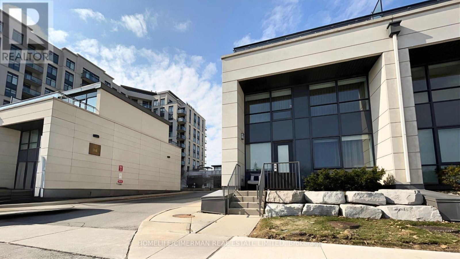 118 - 12 Woodstream Boulevard, Vaughan (Vaughan Grove), Ontario  L4L 8C3 - Photo 16 - N12871984