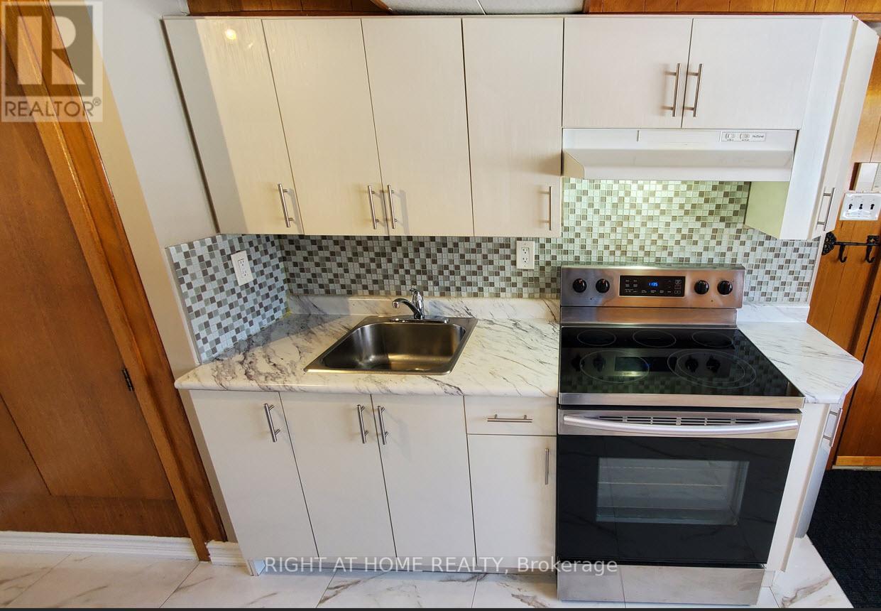 2 - 169 Yorkview Drive, Toronto, Ontario  M2R 1K2 - Photo 6 - C12756188