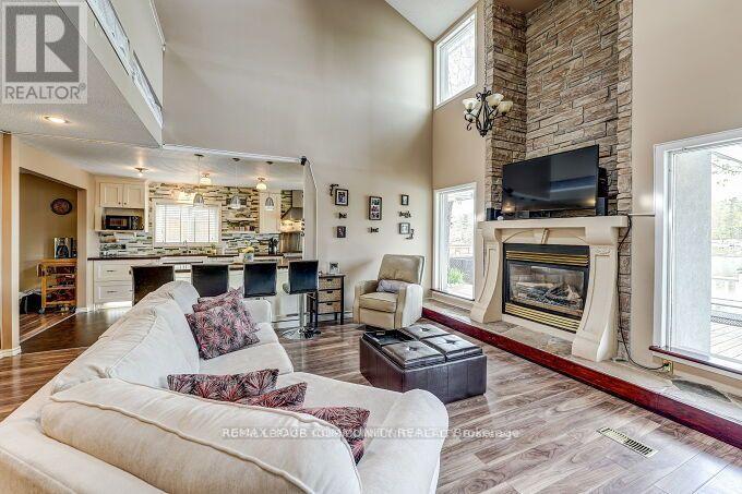 1226 River Road W, Wasaga Beach, Ontario  L9Z 2W7 - Photo 9 - S12872028