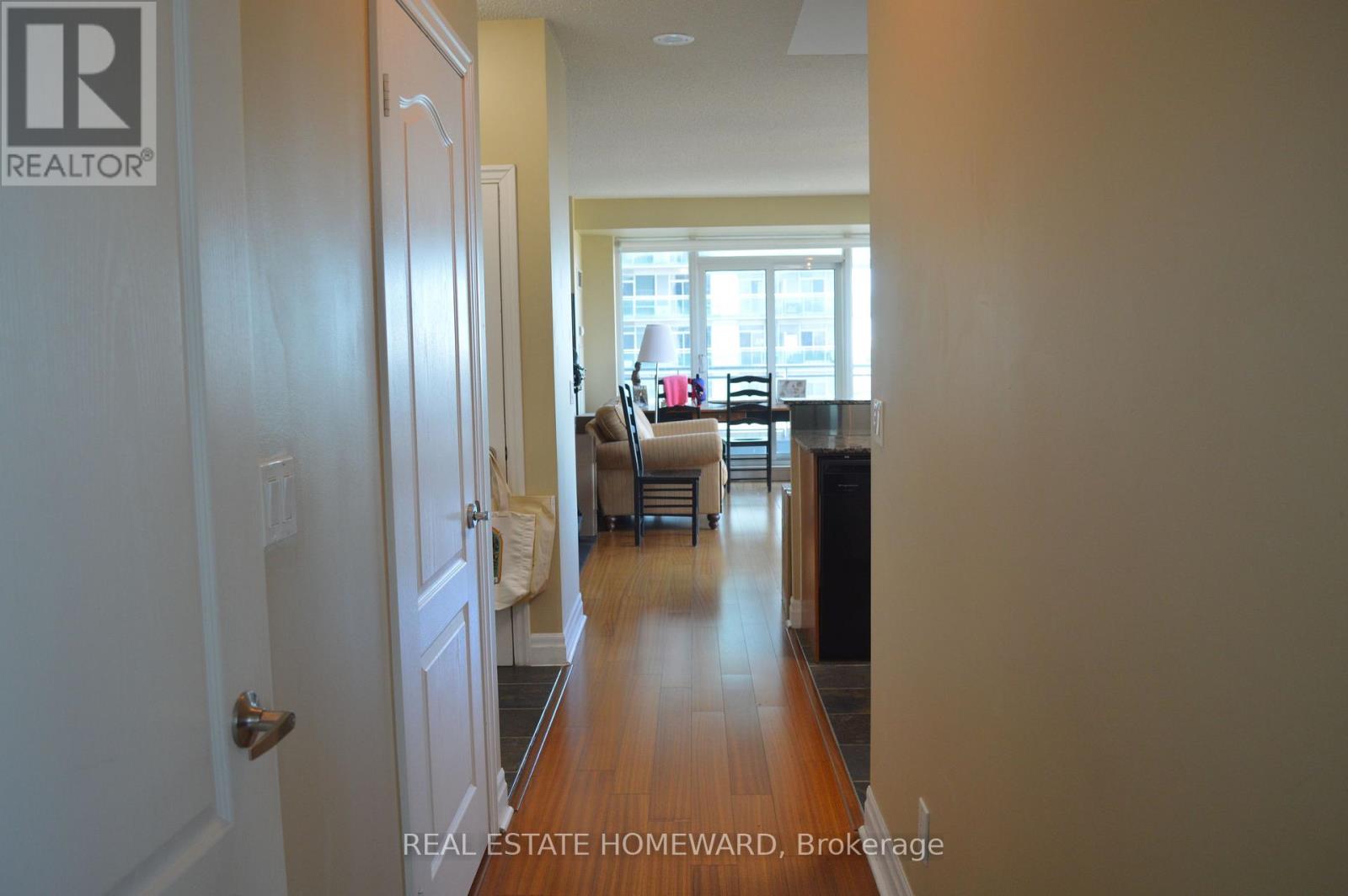 1802 - 2121 Lake Shore Boulevard W, Toronto, Ontario  M8V 4E9 - Photo 8 - W12764068