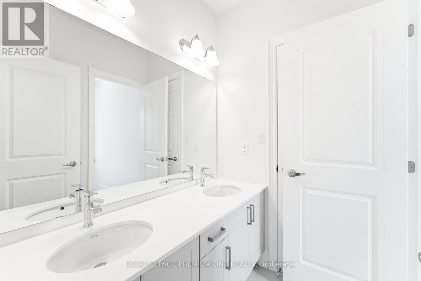 8 Raspberry Ridge Avenue, Caledon, Ontario  L7C 1R5 - Photo 41 - W12870968