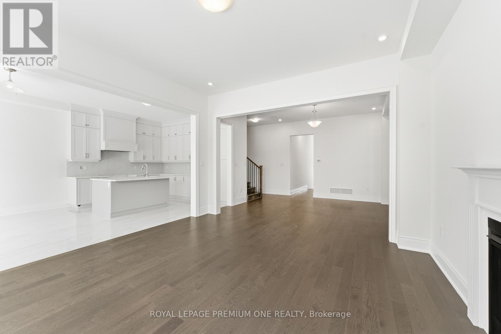 8 Raspberry Ridge Avenue, Caledon, Ontario  L7C 1R5 - Photo 10 - W12870968