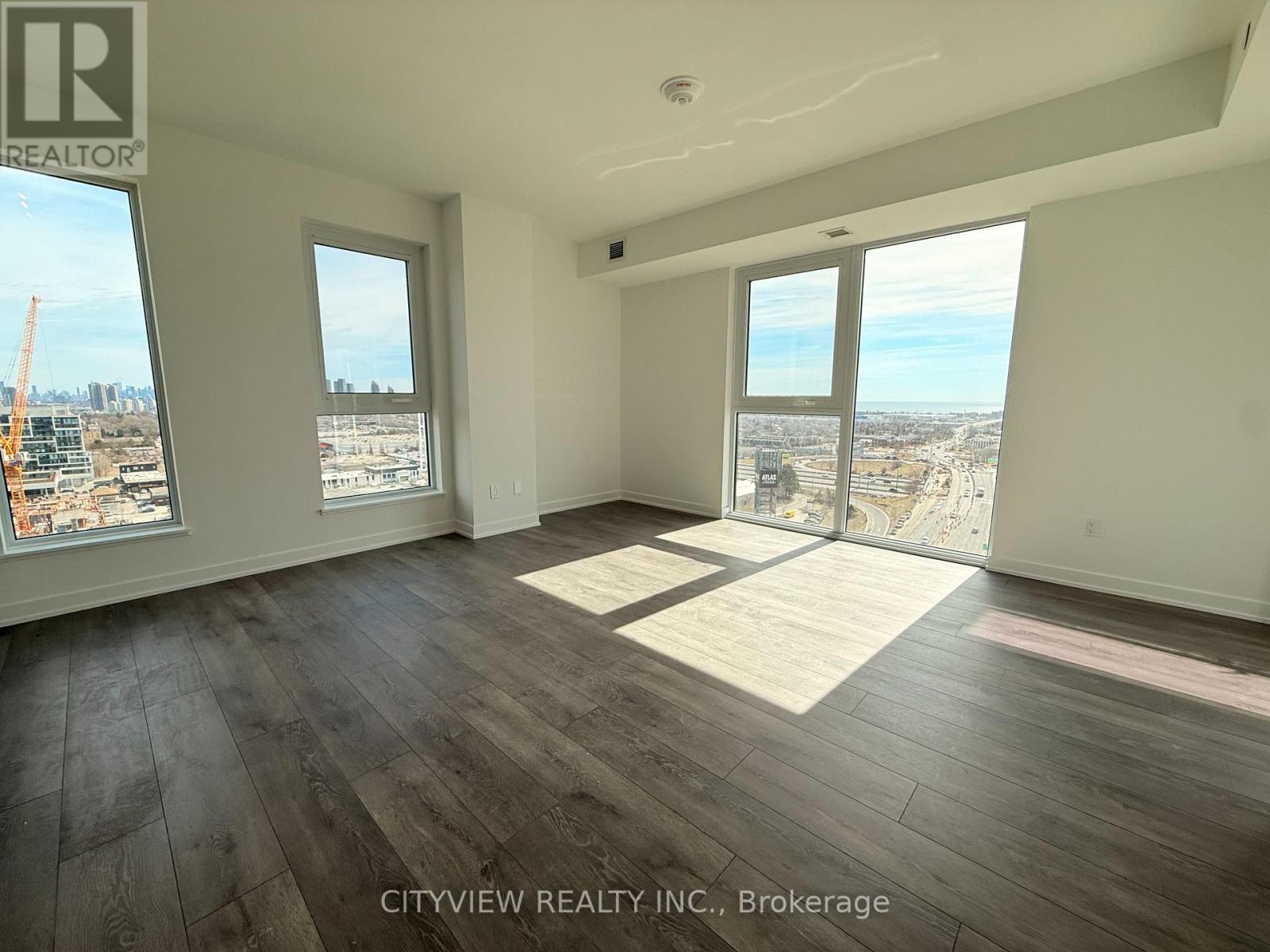 1404 - 1007 The Queensway, Toronto, Ontario  M8Z 0H4 - Photo 6 - W12871882