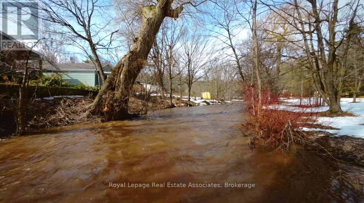 8 Ann Street, Halton Hills, Ontario  L7G 2V2 - Photo 2 - W12871886