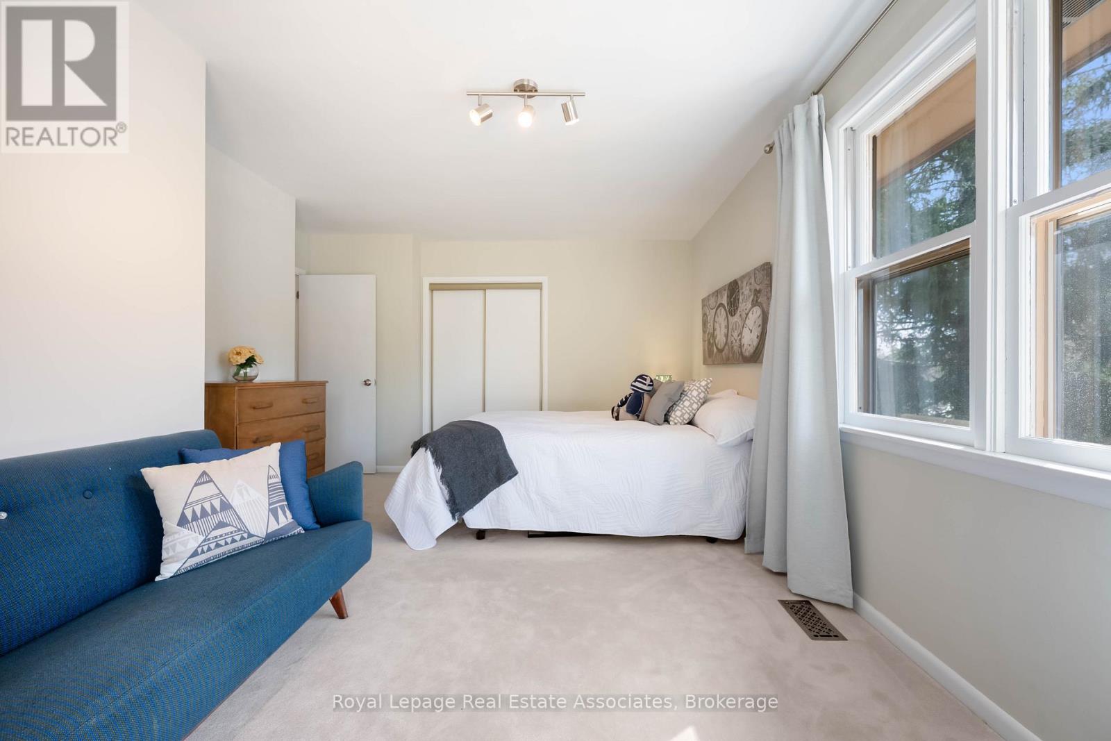 8 Ann Street, Halton Hills, Ontario  L7G 2V2 - Photo 26 - W12871886