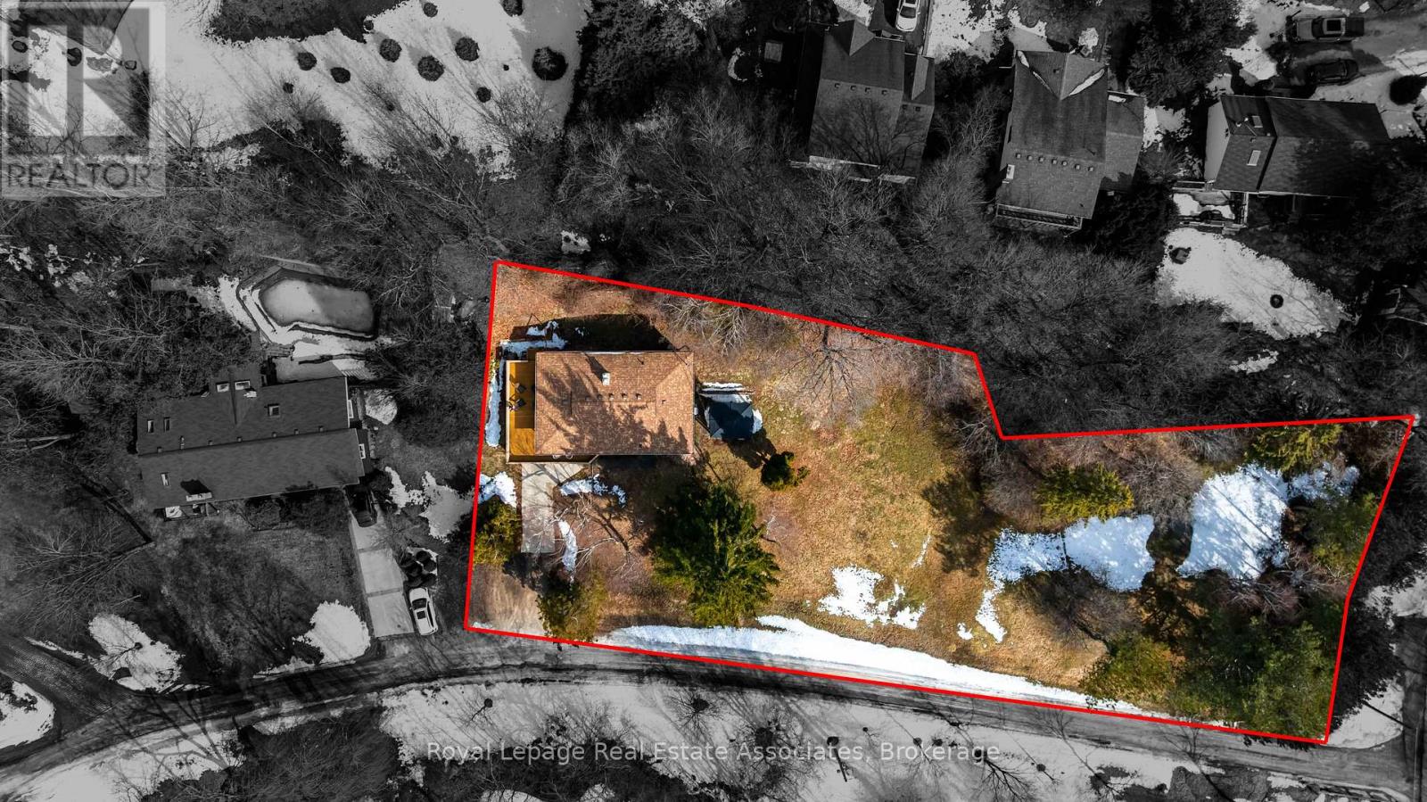 8 Ann Street, Halton Hills, Ontario  L7G 2V2 - Photo 37 - W12871886