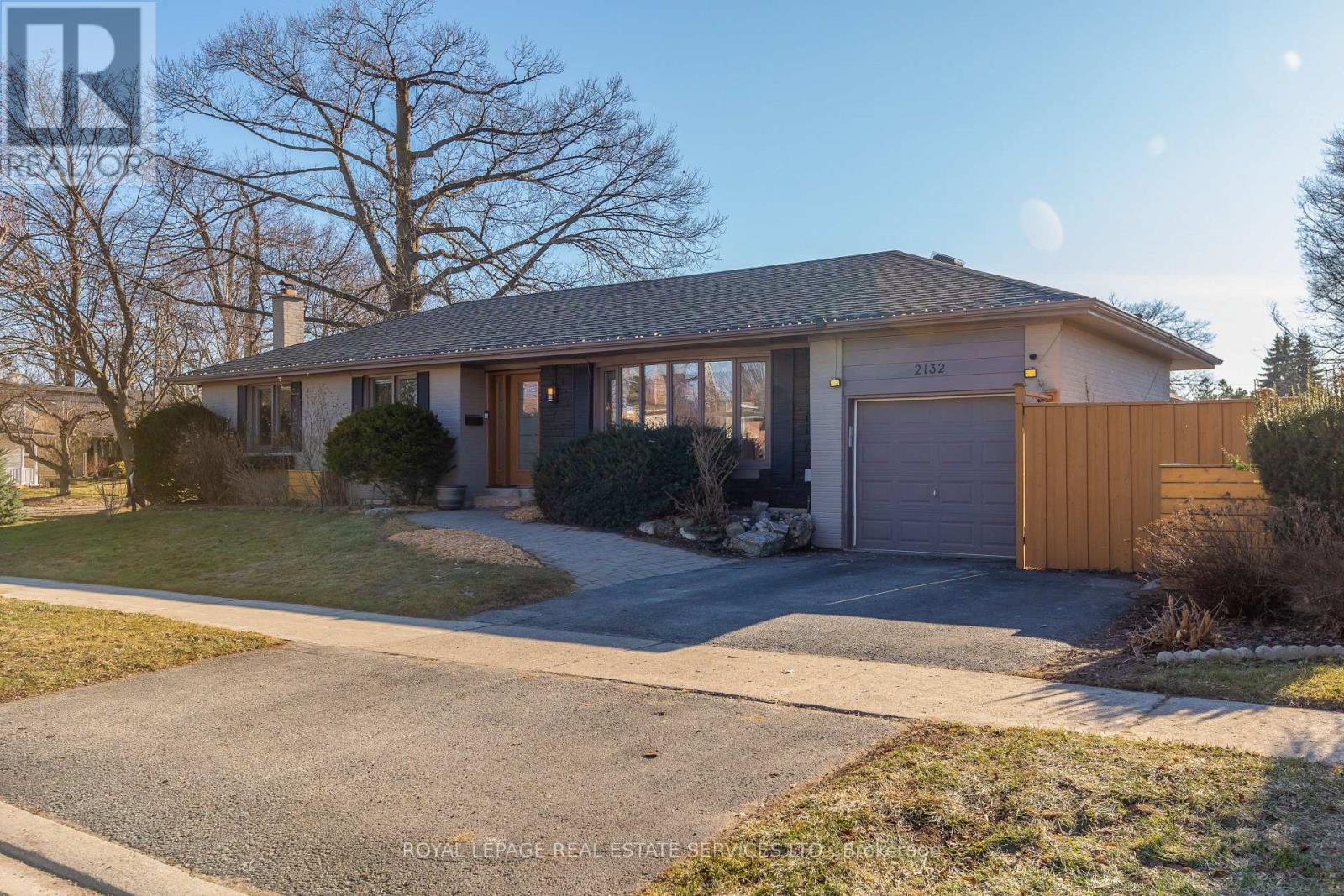 2132 DENISE ROAD, Mississauga, Ontario