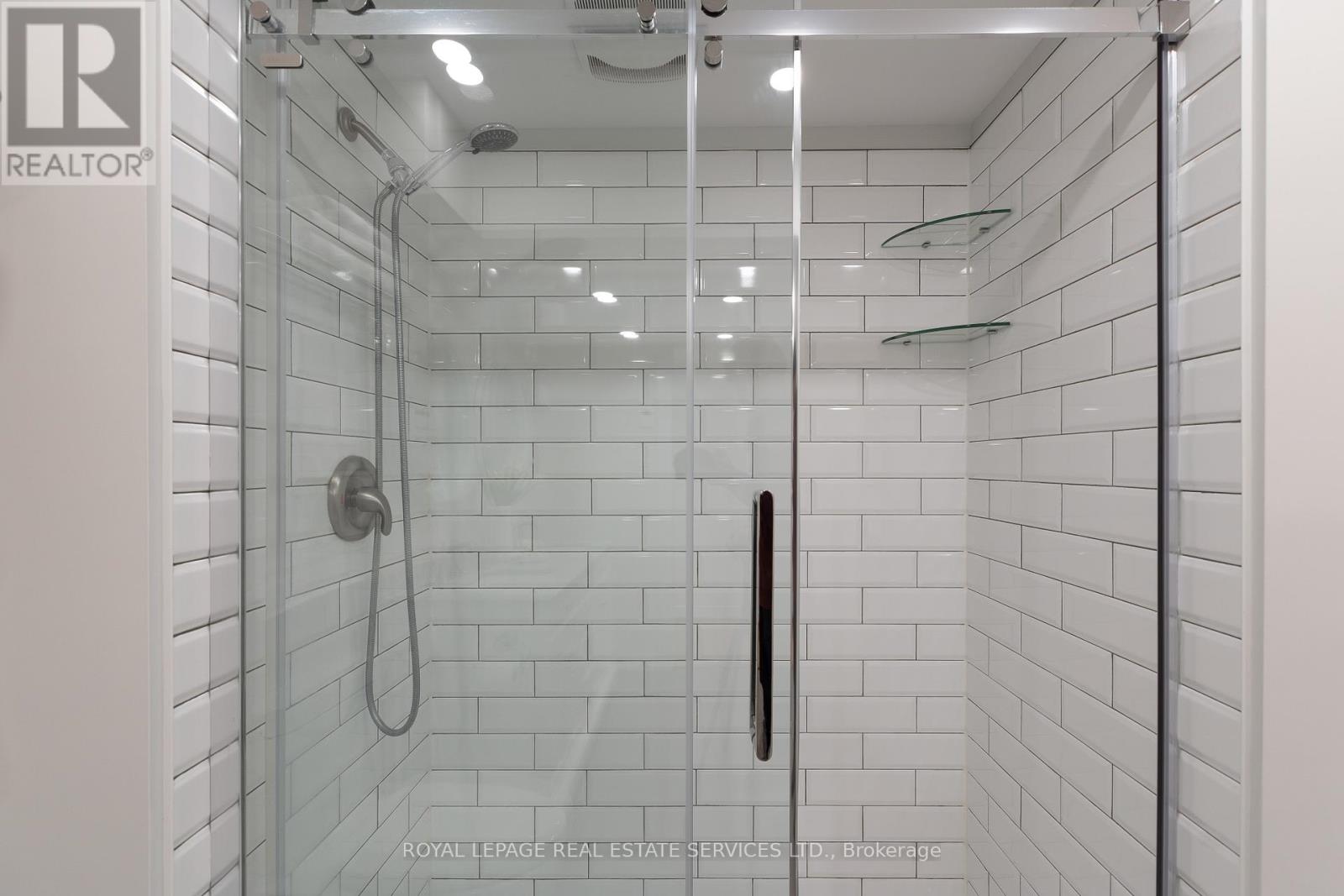 2132 Denise Road, Mississauga, Ontario  L4X 1J1 - Photo 21 - W12871902