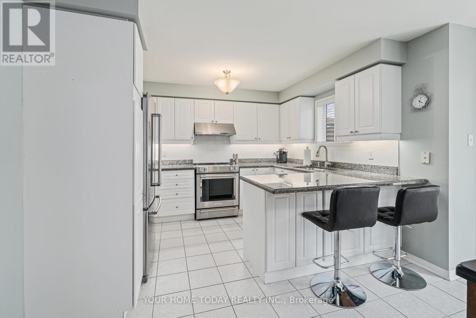 177 Van Scott Drive, Brampton, Ontario  L7A 1S9 - Photo 8 - W12871910