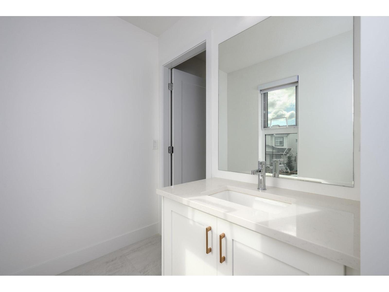 19655 74a Avenue, Langley, British Columbia  V2Y 3R8 - Photo 23 - R3098760