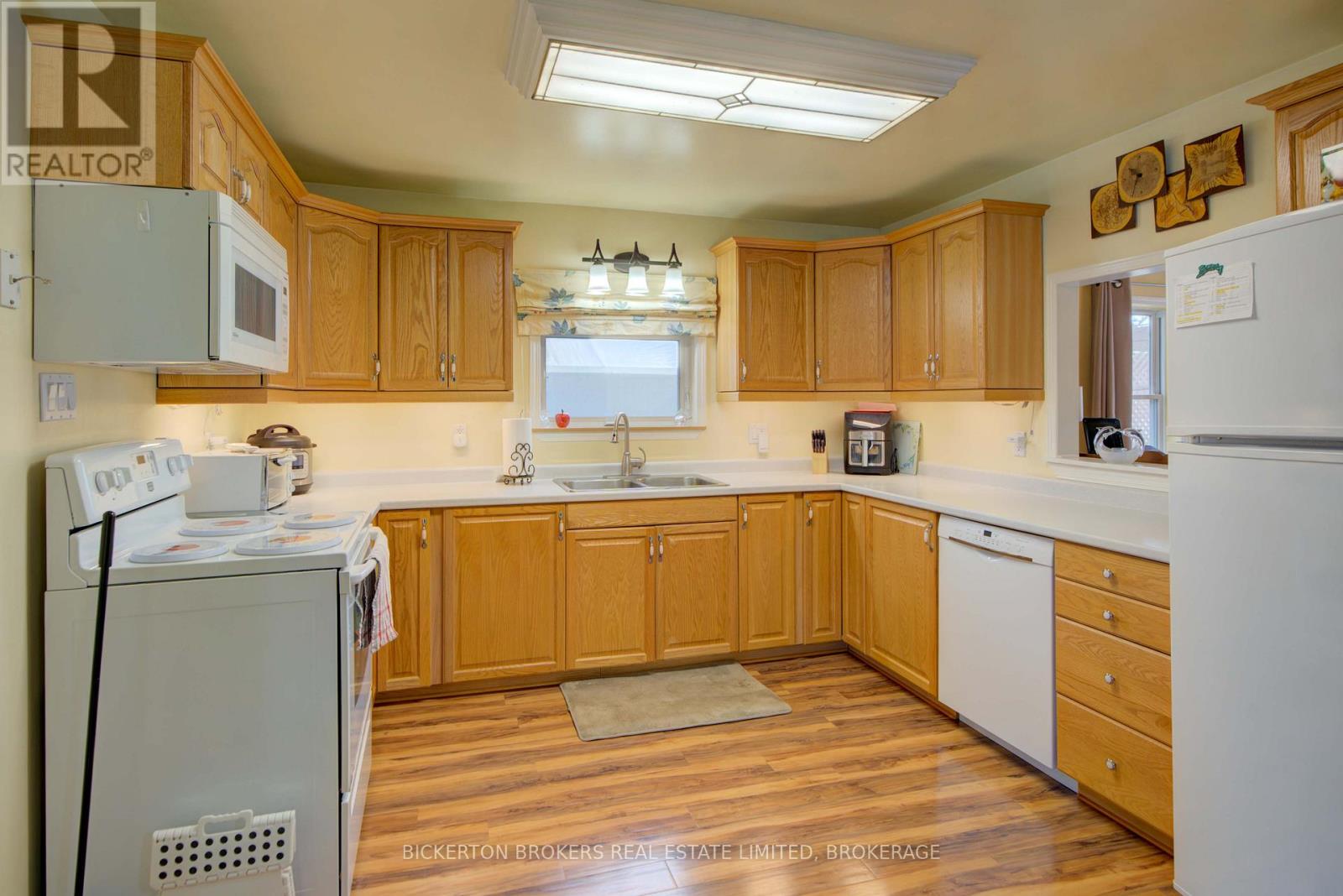 142 Hellen Street, Leeds And The Thousand Islands, Ontario  K0H 2N0 - Photo 10 - X12872140